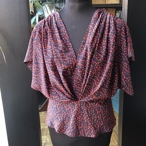 🔴 Red and Navy polka dot blouse 🔴